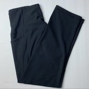 Old Navy Active women’s black Capri length leggings, M